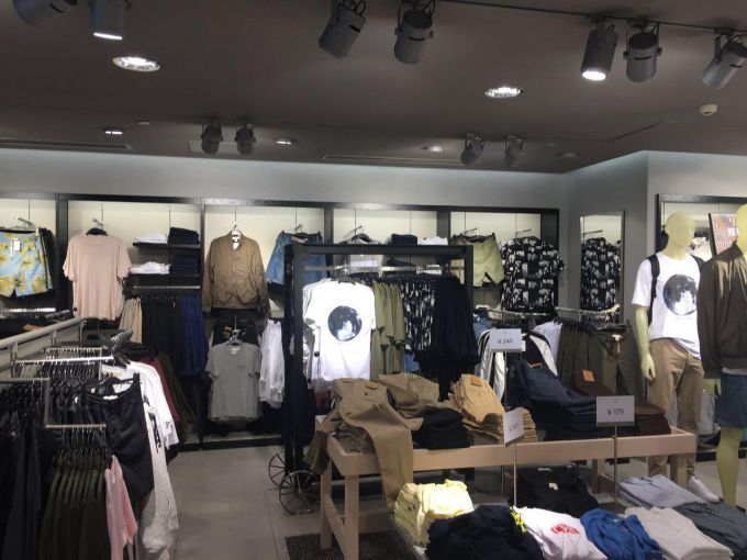 Tailored LED Bulbs: Custom Lighting for Commercial Needs  1